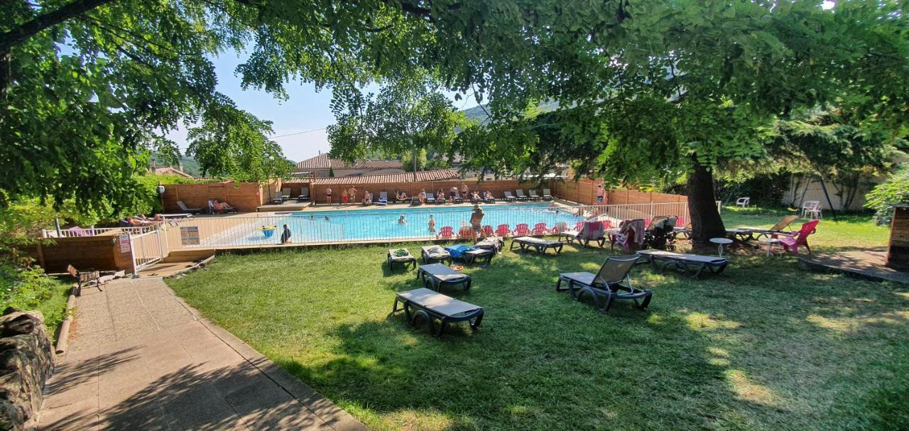 Camping Les Lavandes Darbres Buitenkant foto
